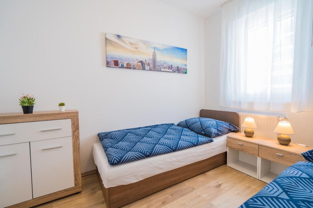 Gemini Apartments Siofok I., Iii. Екстер'єр фото