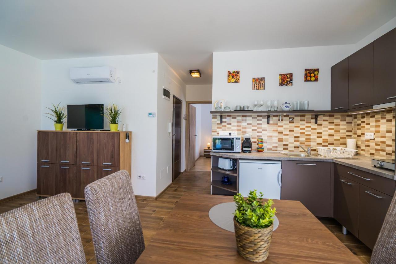 Gemini Apartments Siofok I., Iii. Екстер'єр фото