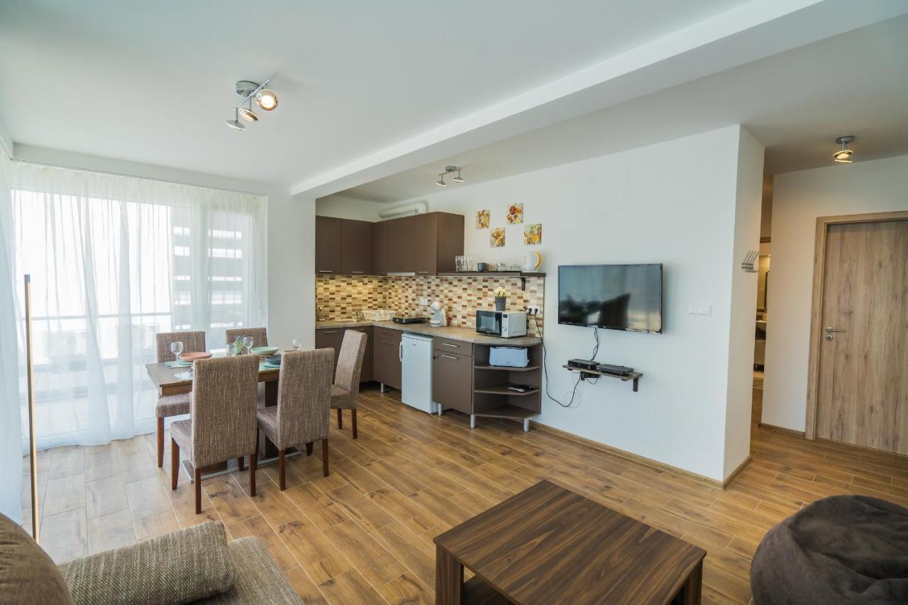 Gemini Apartments Siofok I., Iii. Екстер'єр фото