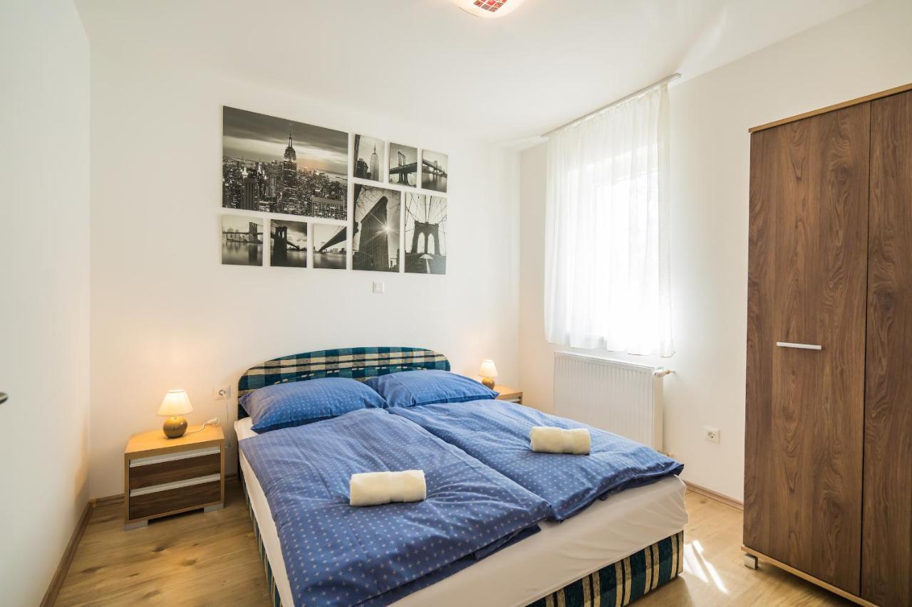Gemini Apartments Siofok I., Iii. Екстер'єр фото