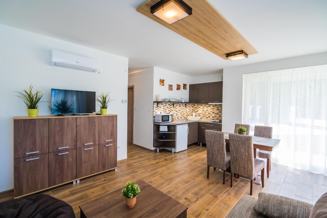Gemini Apartments Siofok I., Iii. Екстер'єр фото