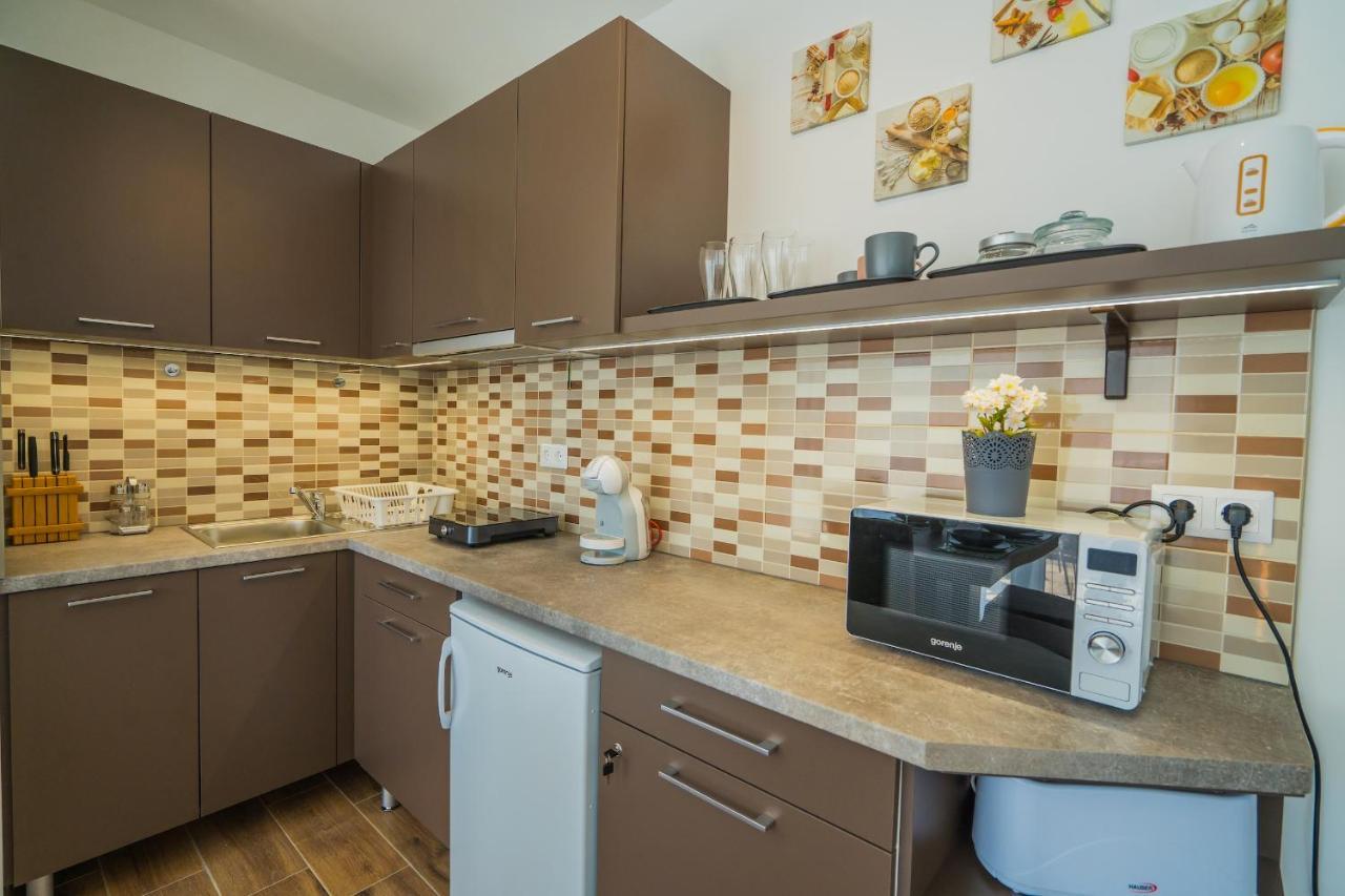 Gemini Apartments Siofok I., Iii. Екстер'єр фото