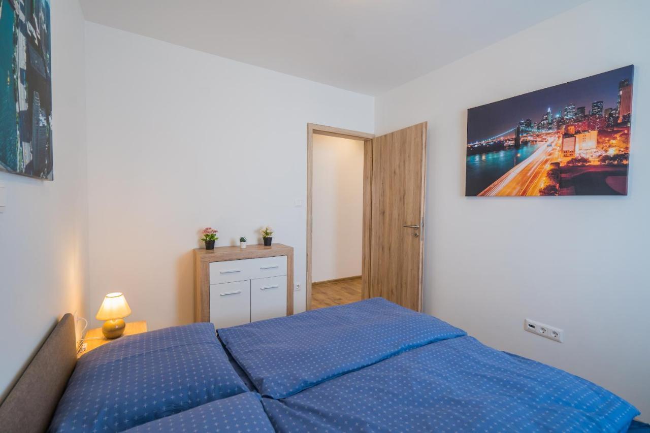 Gemini Apartments Siofok I., Iii. Екстер'єр фото